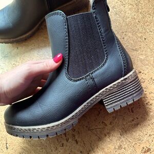 Maurice’s Black Ana Solid Adventure Boot